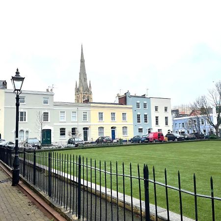 Am Living - Cheltenham Town Centre - St Georges Square Εξωτερικό φωτογραφία